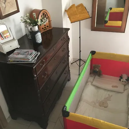 New Maria's House Livorno. Il Cisternone شقة