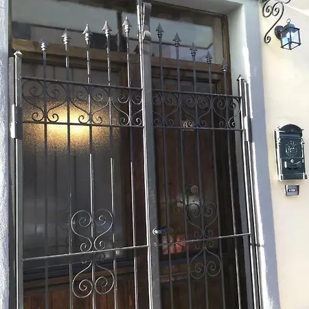New Maria's House Livorno. Il Cisternone Apartment