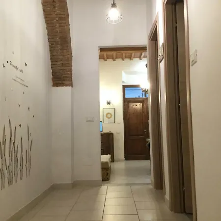 New Maria's House Livorno. Il Cisternone * Livorno